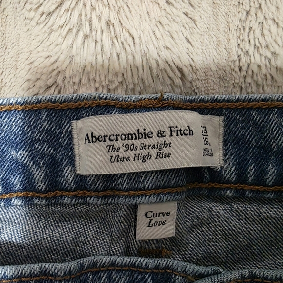 NWOT 16L Abercrombie & Fitch Curve Love '90s Straight Ultra High Rise Jeans - Picture 4 of 5